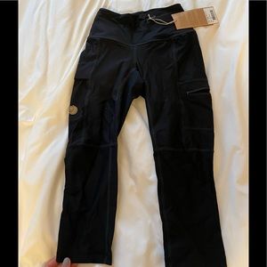 NWT Fjallraven black Abisko tights 3/4 Womens size xxs